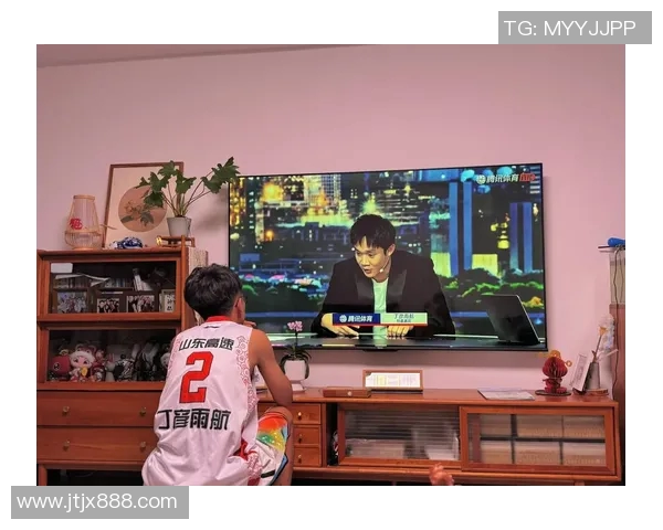 丁彦雨航在对阵山西的比赛中展现出色表现引发球迷热议