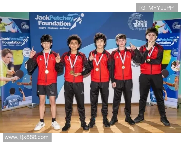 中国乒乓球队对阵英格兰队的精彩对决引发热议与期待