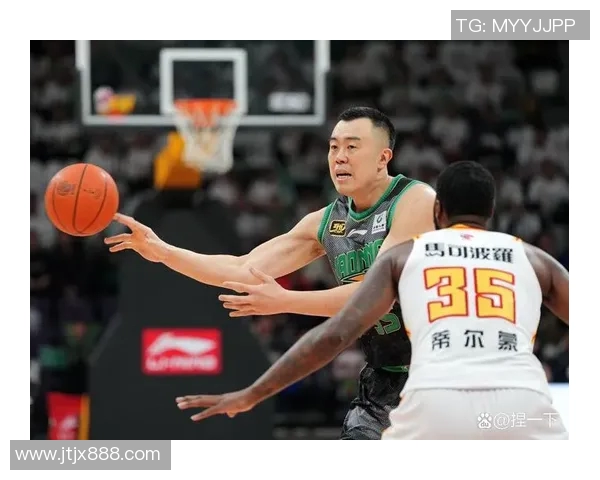 新疆男篮对阵深圳队精彩录像回放全程回顾与赛后分析
