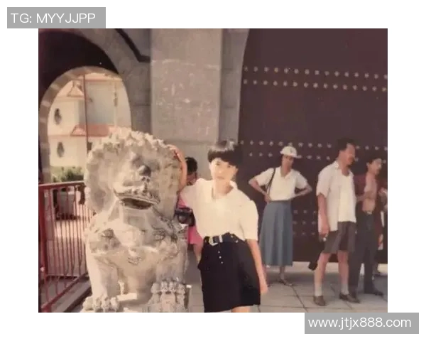 祝铭震的音乐旅程：从青涩少年到璀璨星辰的成长故事